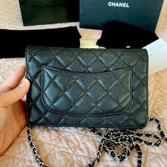 Channel caviar leather woc bag(with receipt) - Picture 4 of 5